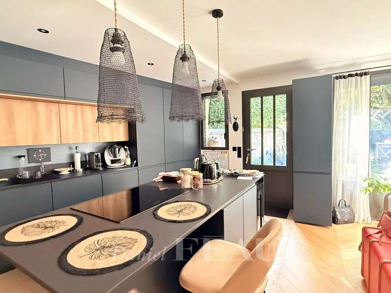 House Saint-Germain-en-Laye - 3 bedrooms - 93m²