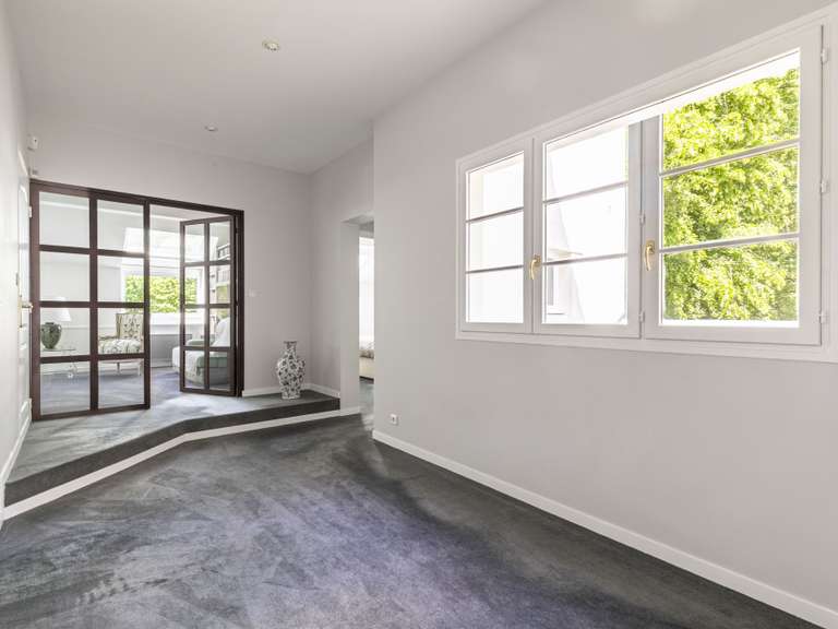 Maison Saint-Germain-en-Laye - 6 chambres - 330m²