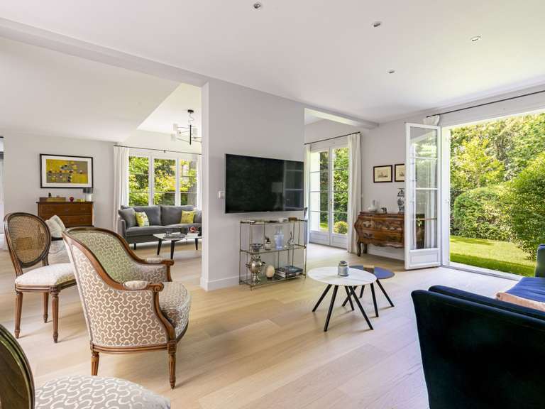 Maison Saint-Germain-en-Laye - 6 chambres - 330m²
