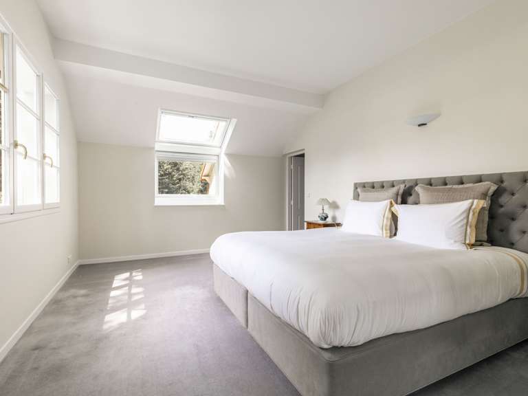Maison Saint-Germain-en-Laye - 6 chambres - 330m²