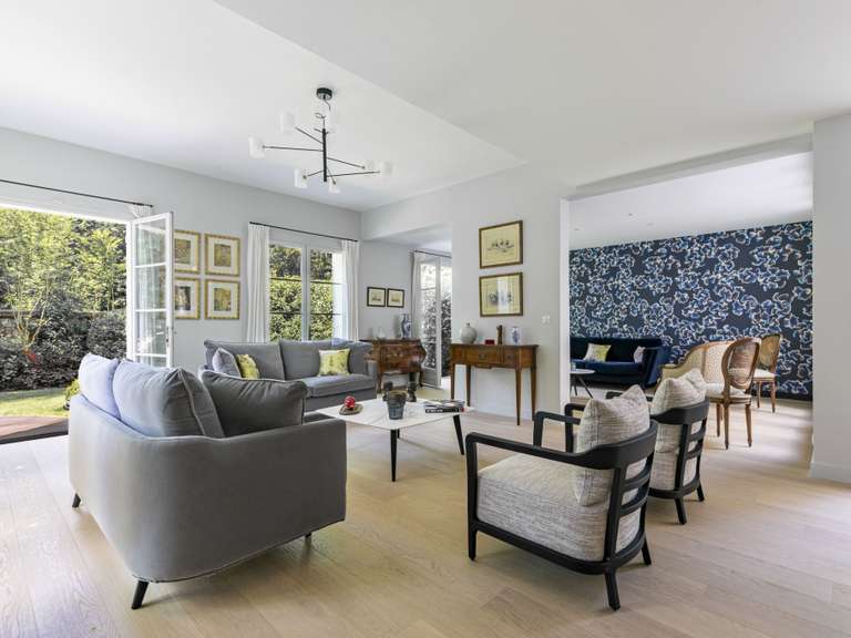 Maison Saint-Germain-en-Laye - 6 chambres - 330m²