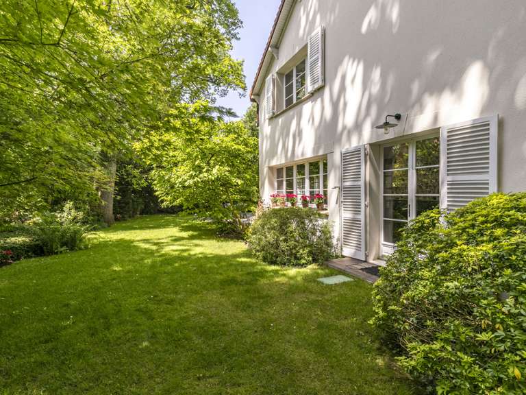 Maison Saint-Germain-en-Laye - 6 chambres - 330m²
