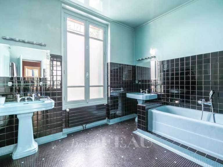 Maison Saint-Germain-en-Laye - 5 chambres - 338m²