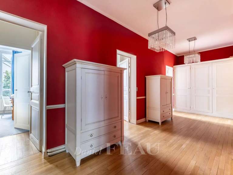 Maison Saint-Germain-en-Laye - 5 chambres - 338m²