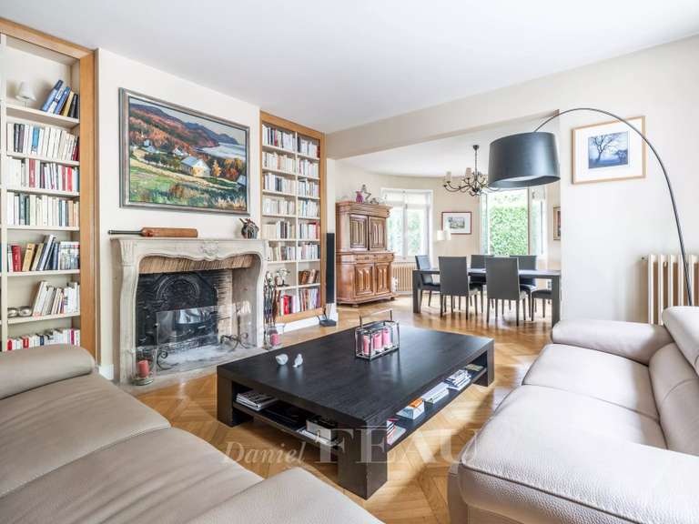Maison Saint-Germain-en-Laye - 7 chambres - 315m²