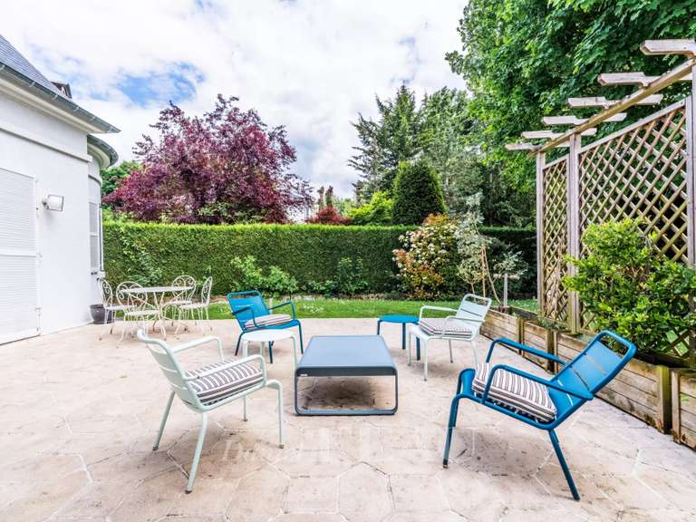 Maison Saint-Germain-en-Laye - 7 chambres - 315m²