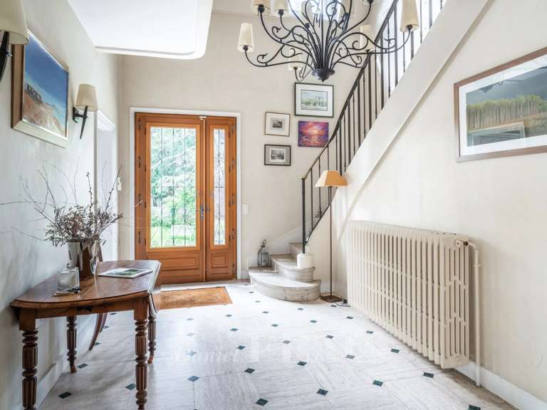 Maison Saint-Germain-en-Laye - 7 chambres - 315m²