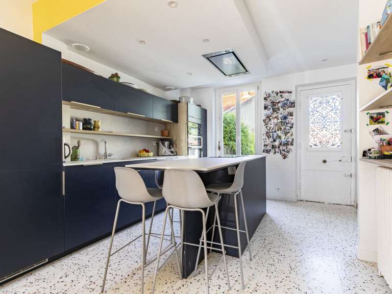 Maison Saint-Germain-en-Laye - 4 chambres - 140m²