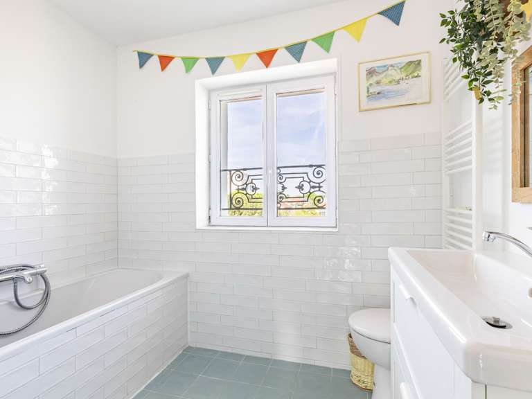 Maison Saint-Germain-en-Laye - 4 chambres - 140m²