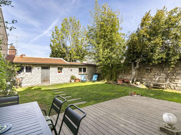 Maison Saint-Germain-en-Laye - 4 chambres - 140m²