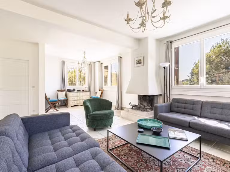 Maison Saint-Germain-en-Laye - 6 chambres - 202m²