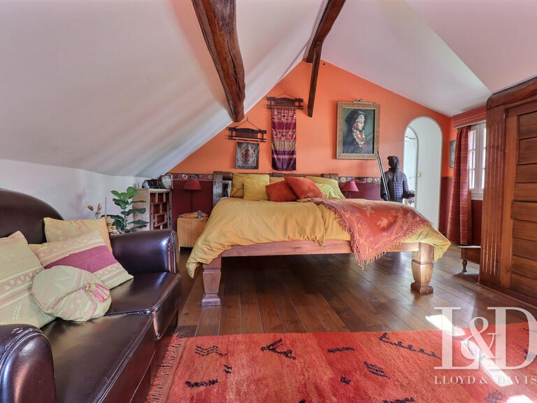 House Saint-Germain-lès-Corbeil - 4 bedrooms - 245m²