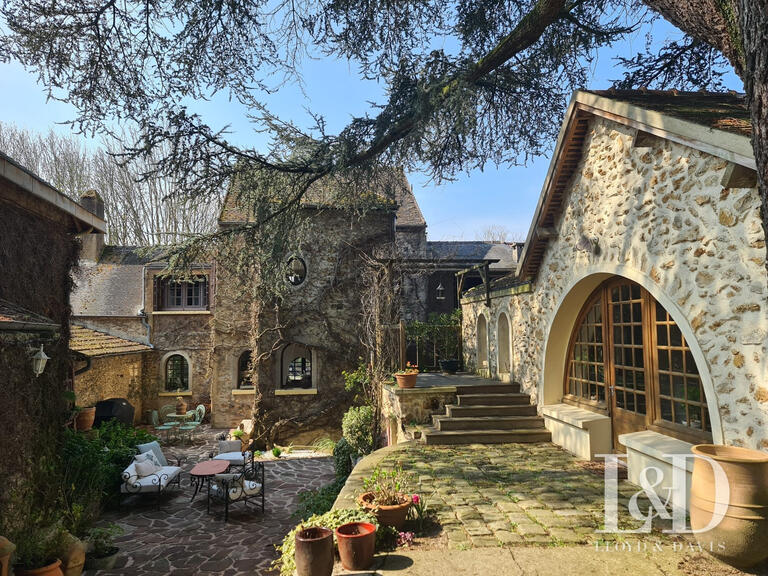 House Saint-Germain-lès-Corbeil - 4 bedrooms - 245m²