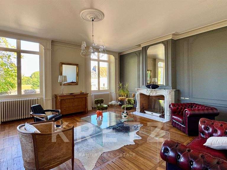 Maison Saint-Gervais-la-Forêt - 8 chambres - 372m²