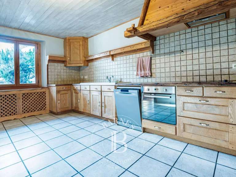 Unusual property Saint-Gervais-les-Bains - 5 bedrooms - 415m²