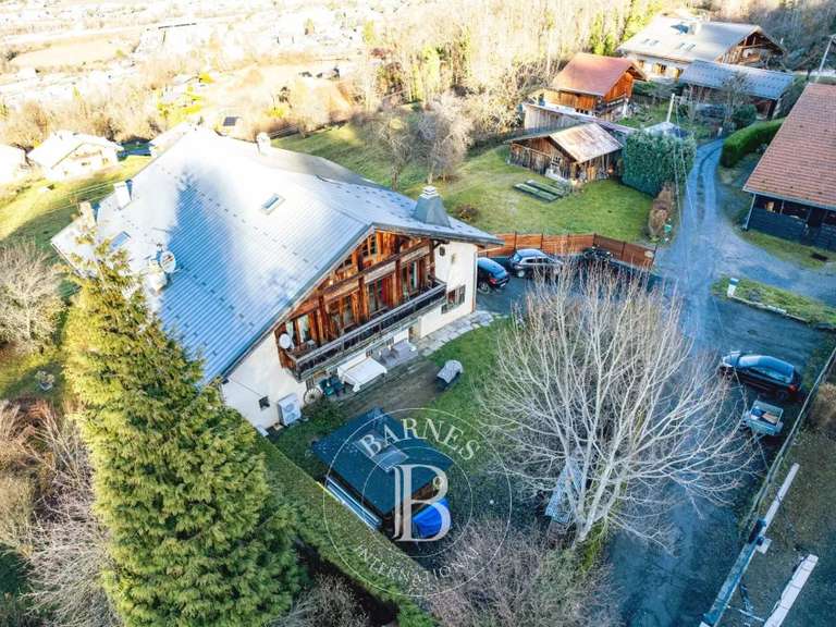 Unusual property Saint-Gervais-les-Bains - 6 bedrooms - 288m²
