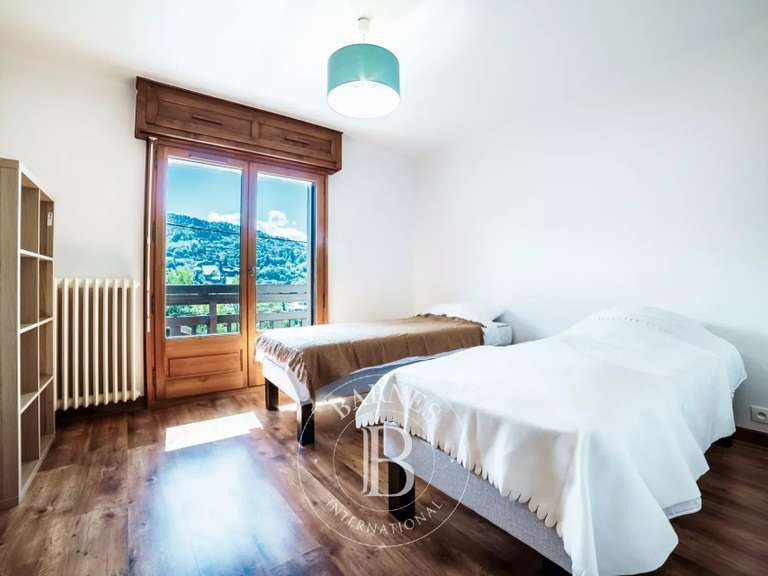 Chalet Saint-Gervais-les-Bains - 6 bedrooms - 300m²