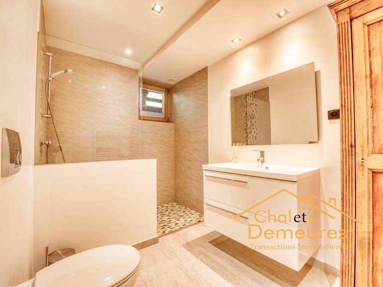 House Saint-Gervais-les-Bains - 5 bedrooms - 235m²