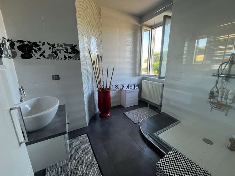 Maison Saint-Gervais-sur-Roubion - 8 chambres - 519m²