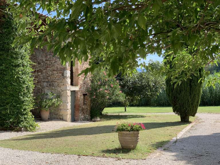 Maison Saint-Gervais-sur-Roubion - 8 chambres - 519m²