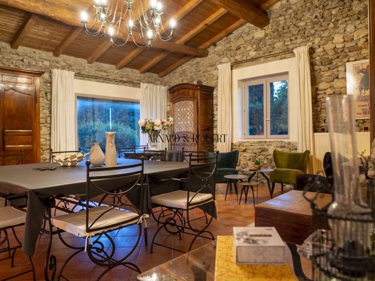 Maison Saint-Gervais-sur-Roubion - 8 chambres - 519m²