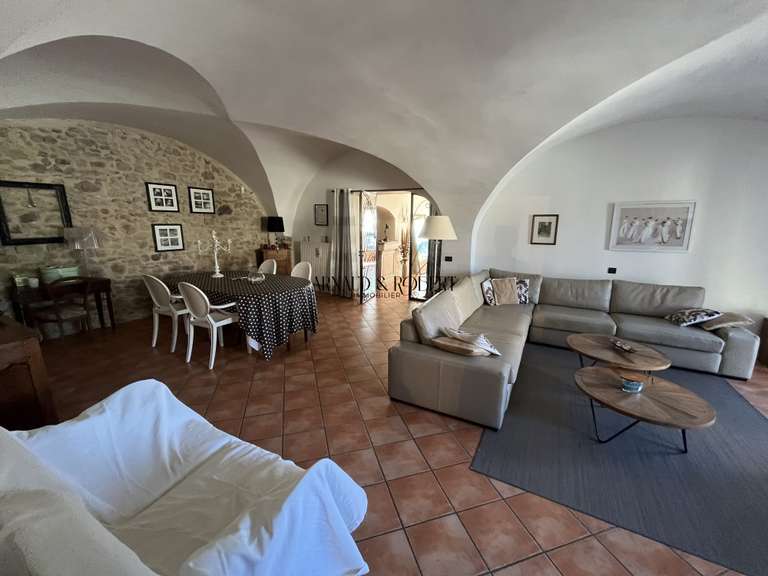 Maison Saint-Gervais-sur-Roubion - 8 chambres - 519m²