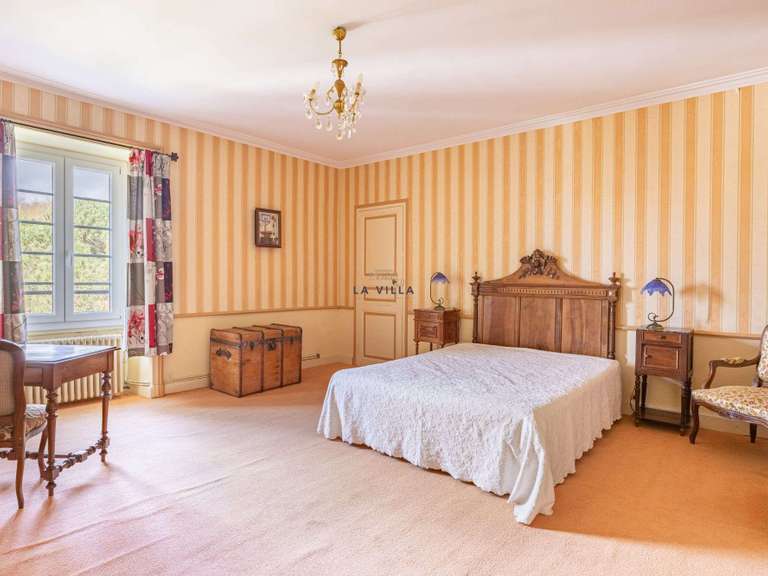 Castle Saint-Gilles-Croix-de-Vie - 9 bedrooms