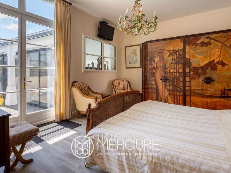 Maison Saint-Gilles-Croix-de-Vie - 4 chambres - 227m²