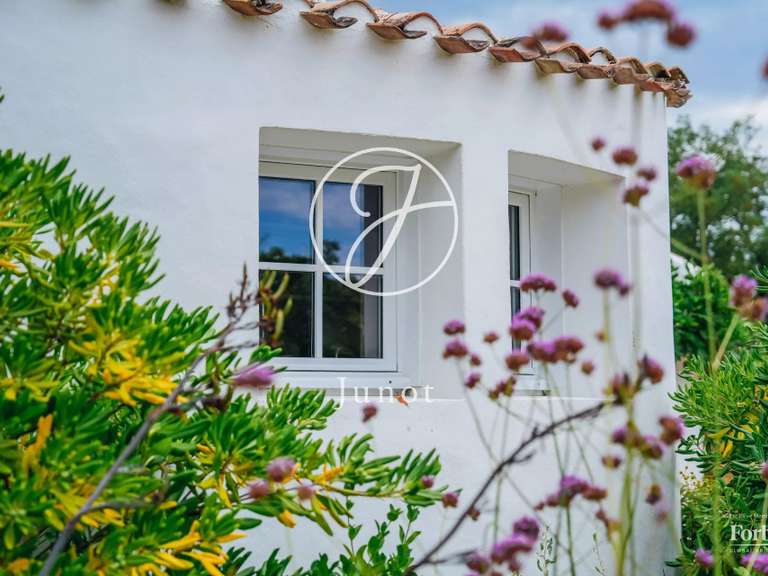 Maison Saint-Gilles-Croix-de-Vie - 6 chambres - 425m²