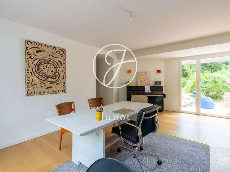 Maison Saint-Gilles-Croix-de-Vie - 6 chambres - 425m²