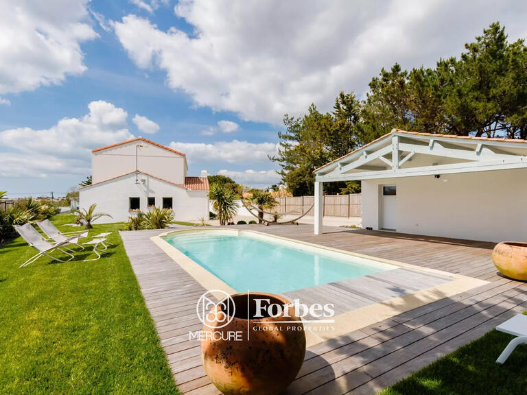 Villa Saint-Gilles-Croix-de-Vie - 6 bedrooms - 273m²