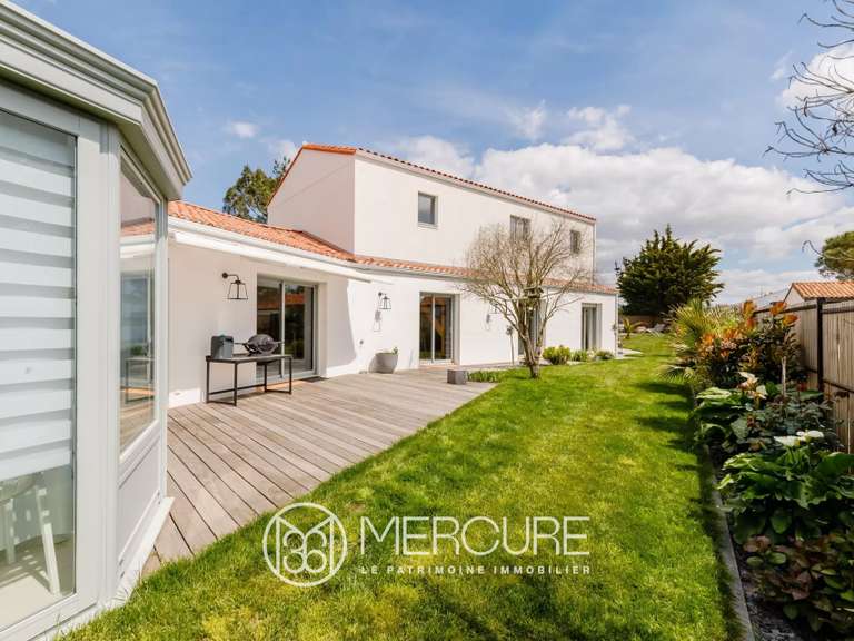 Villa Saint-Gilles-Croix-de-Vie - 6 chambres - 250m²
