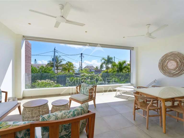 Apartment saint-gilles-les-bains - 3 bedrooms - 153m²
