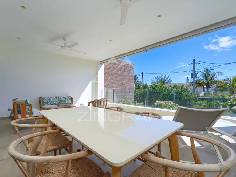 Apartment saint-gilles-les-bains - 3 bedrooms - 153m²