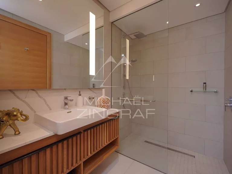 Apartment saint-gilles-les-bains - 3 bedrooms - 226m²