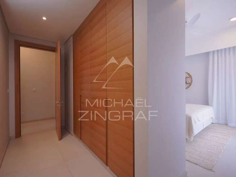 Apartment saint-gilles-les-bains - 3 bedrooms - 226m²