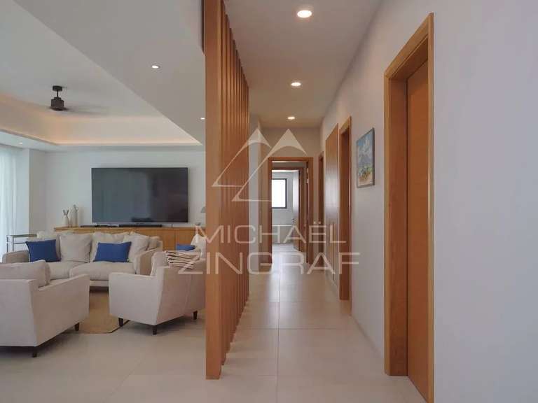 Apartment saint-gilles-les-bains - 3 bedrooms - 226m²