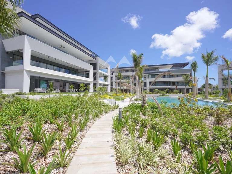 Apartment saint-gilles-les-bains - 3 bedrooms - 226m²