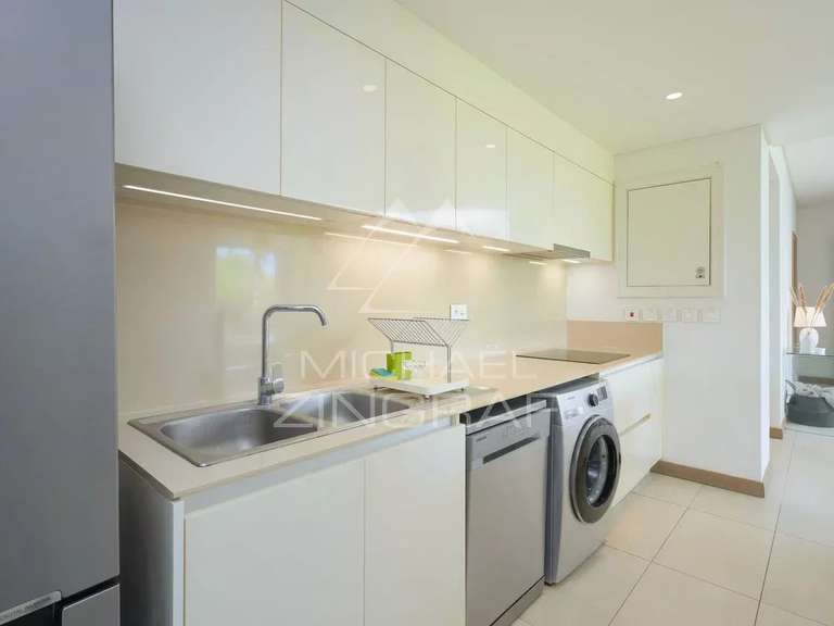 Apartment saint-gilles-les-bains - 2 bedrooms - 175m²
