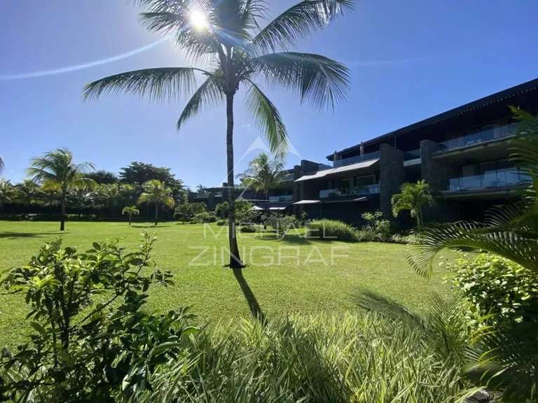 Apartment saint-gilles-les-bains - 3 bedrooms - 205m²