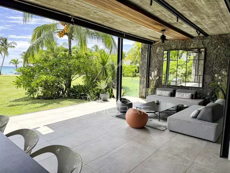 Apartment saint-gilles-les-bains - 3 bedrooms - 205m²