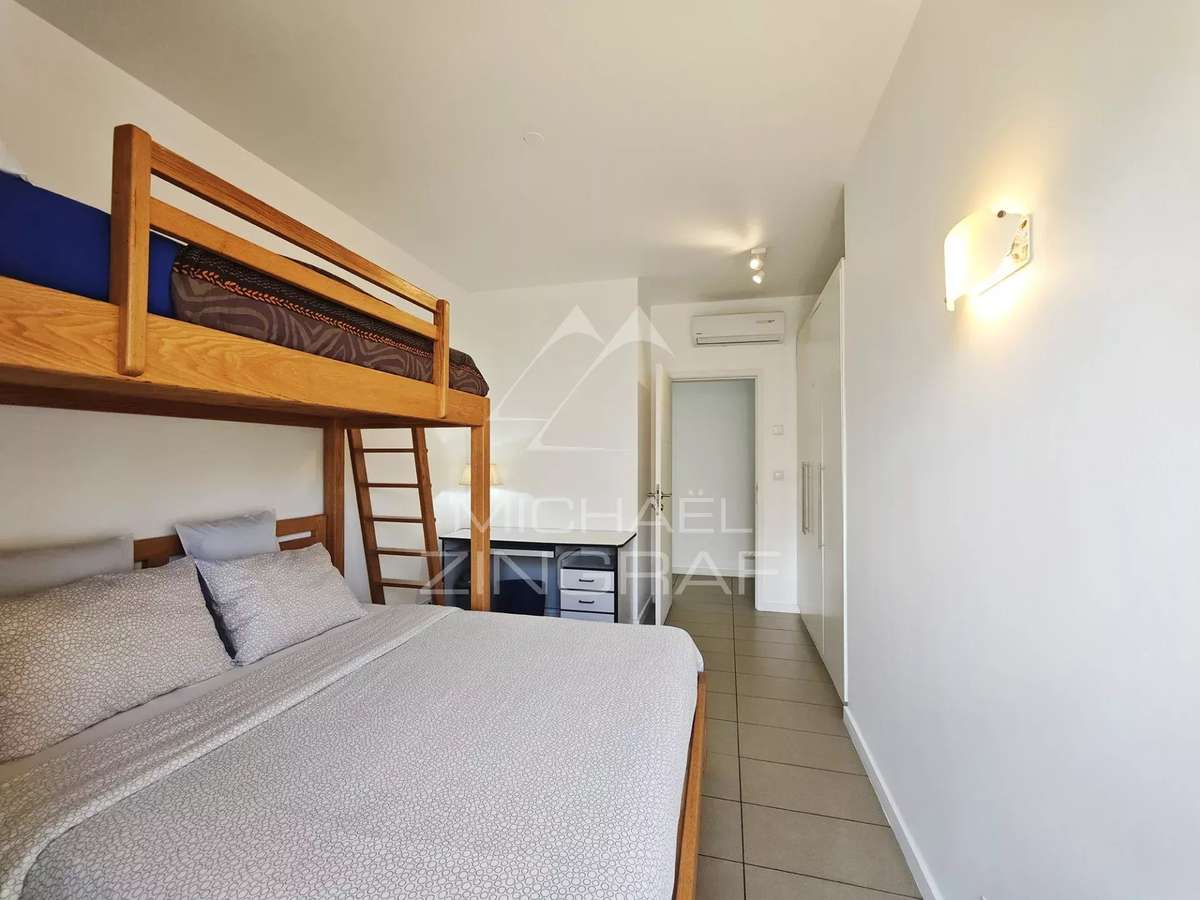 Apartment saint-gilles-les-bains