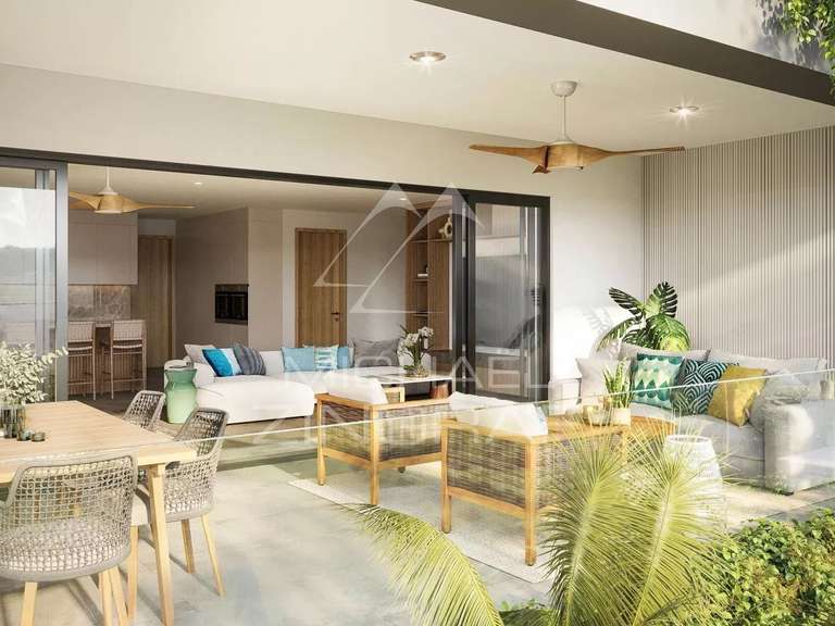 Apartment saint-gilles-les-bains - 3 bedrooms - 335m²