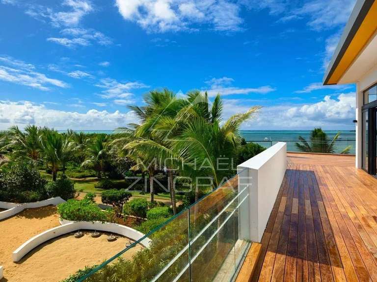 Apartment saint-gilles-les-bains - 4 bedrooms - 434m²