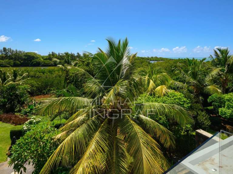House saint-gilles-les-bains - 4 bedrooms - 331m²