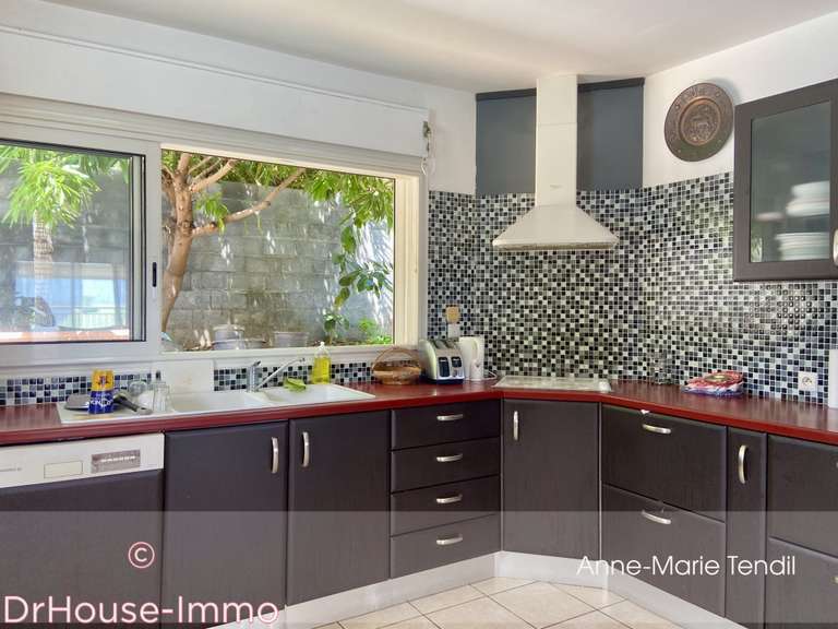 Villa Saint-gilles-les-bains - 7 chambres - 210m²