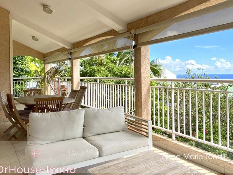 Villa Saint-gilles-les-bains - 7 chambres - 210m²