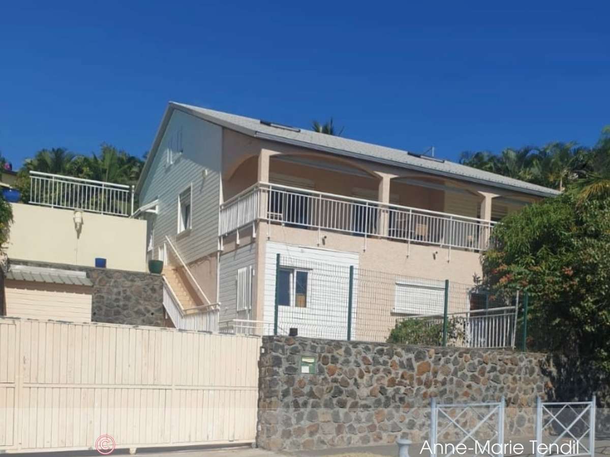 Villa Saint-gilles-les-bains