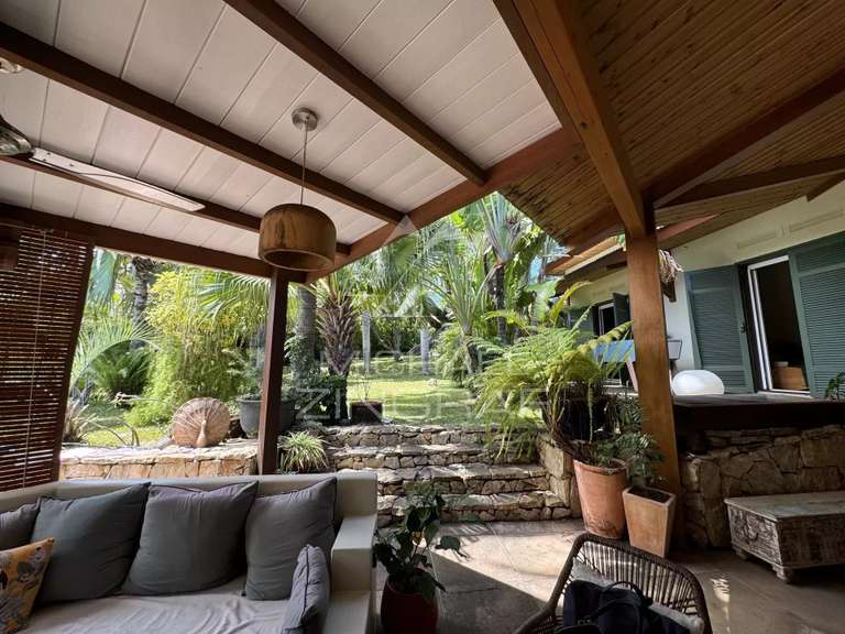 Villa Saint-gilles-les-bains - 6 chambres - 300m²