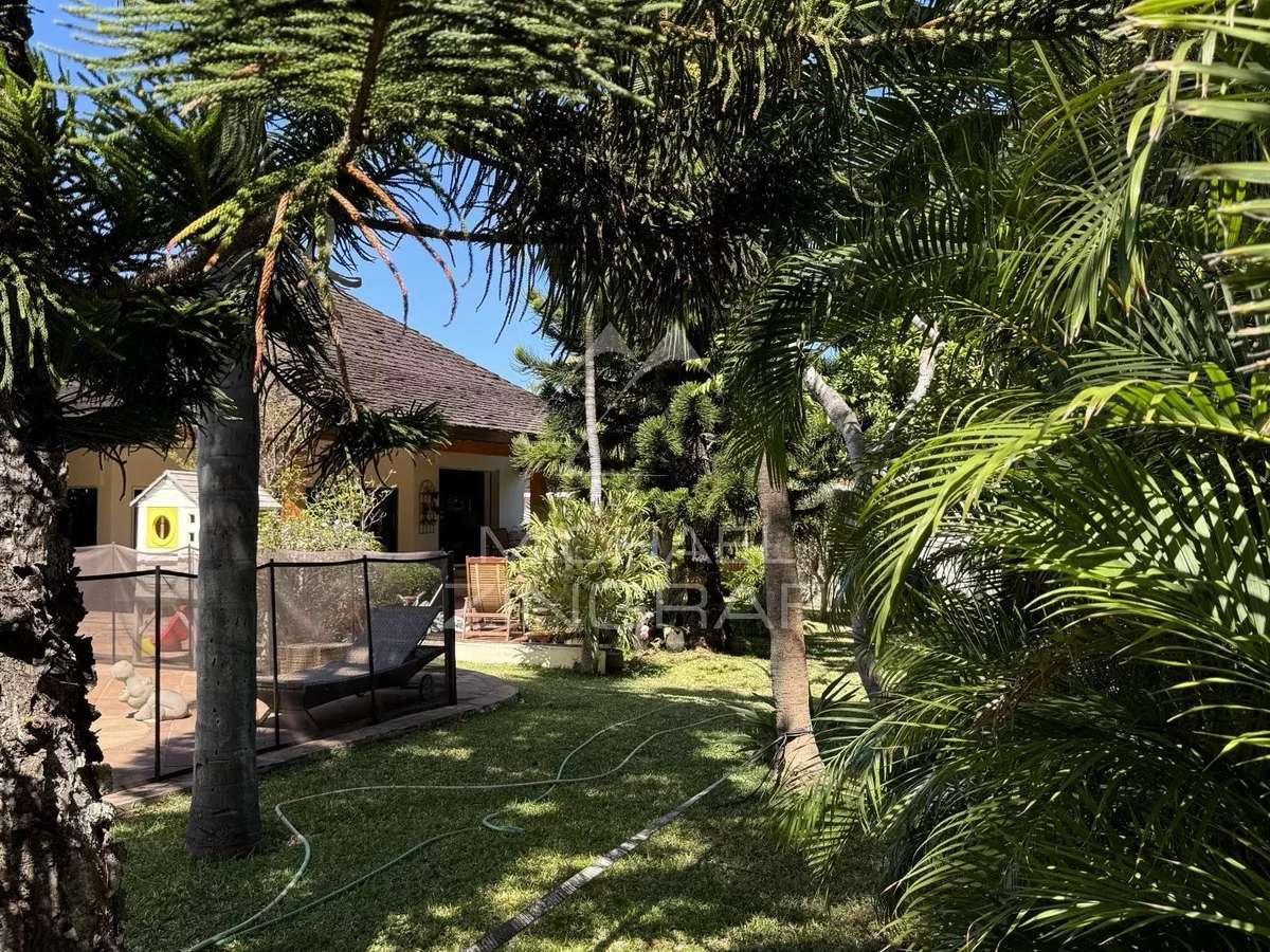 Villa Saint-gilles-les-bains